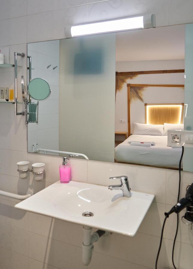 Pension Aliciazzz Bed And Breakfast בילבאו מראה חיצוני תמונה