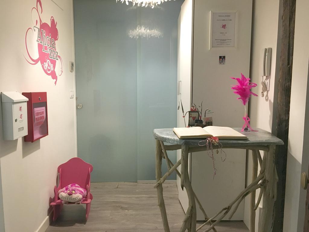 Pension Aliciazzz Bed And Breakfast בילבאו מראה חיצוני תמונה