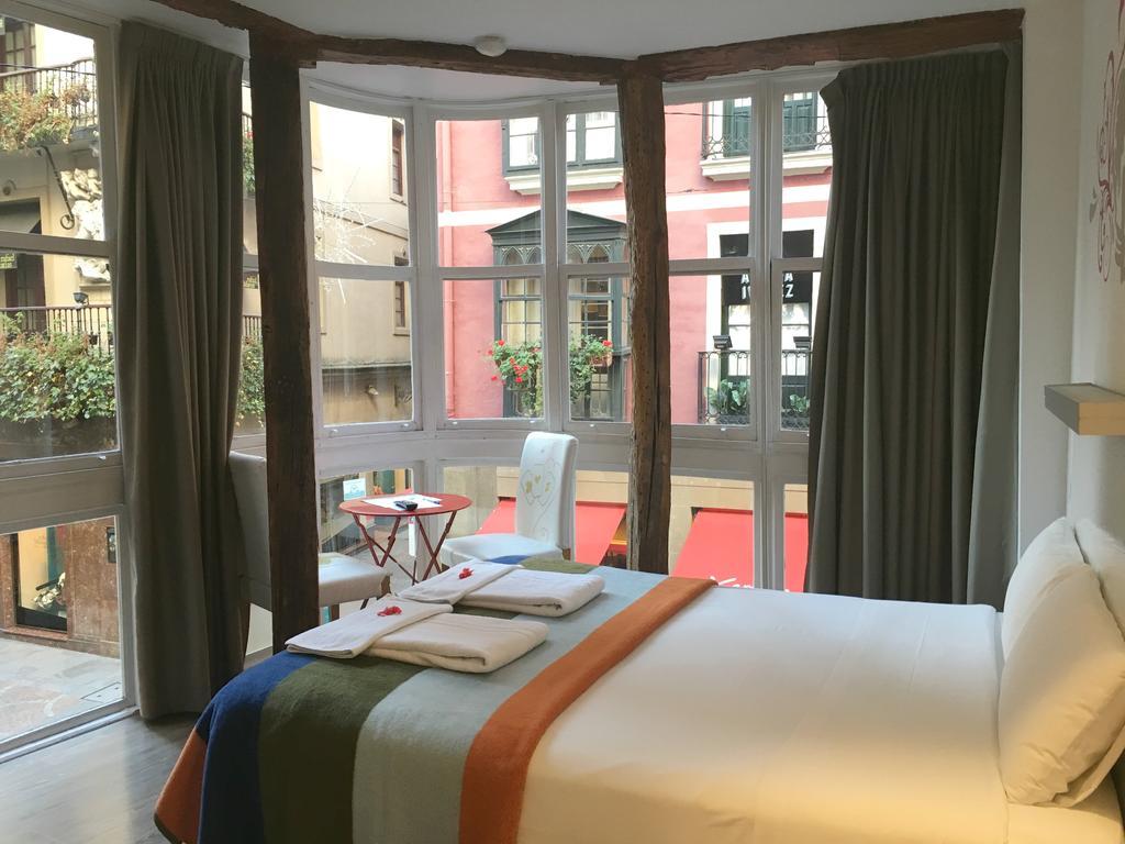 Pension Aliciazzz Bed And Breakfast בילבאו מראה חיצוני תמונה